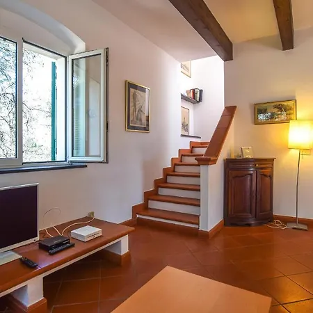 Rosa Holiday home Le Grazie (Liguria)